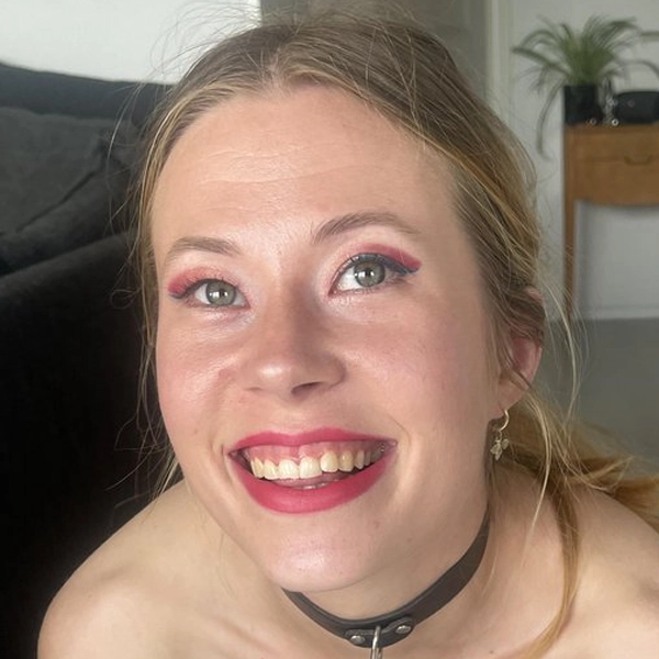 Emilytheladybug Porn by Desire Atlas