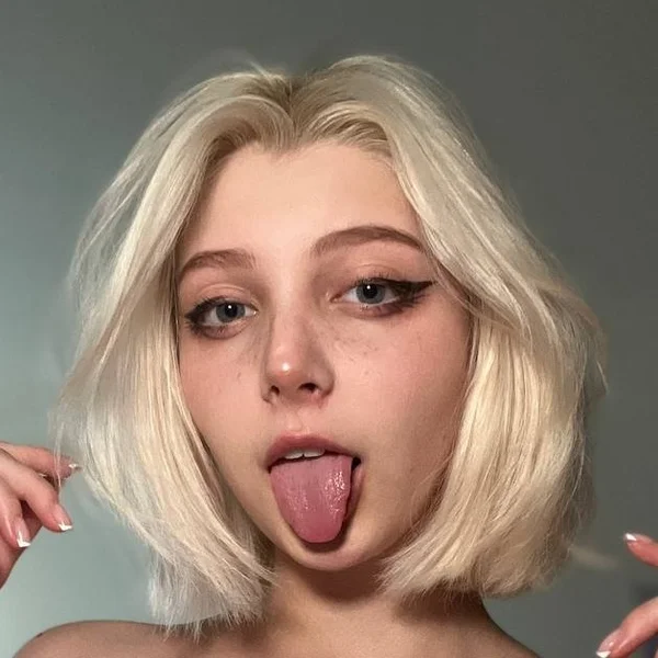 Lit1le Kitty Porn by Desire Atlas