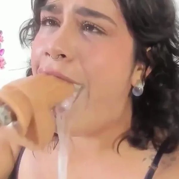 Zyle_boobs Dildo Puke by Desire Atlas